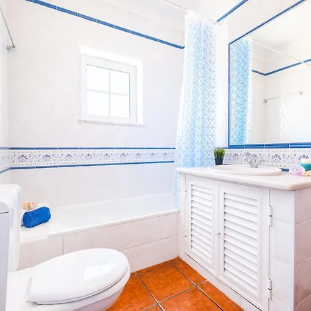 Villa In Portimao Near Sea Beach Portimão