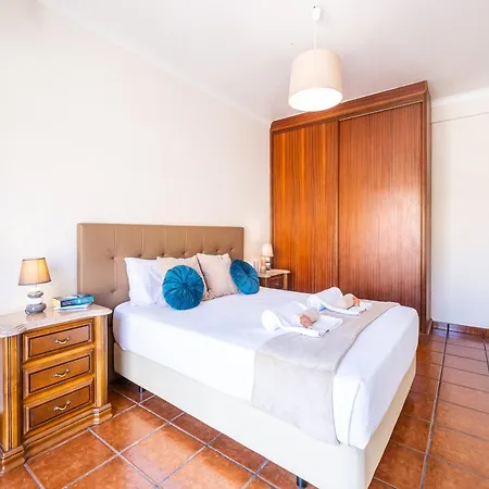 Villa Villa In Portimao Near Sea Beach